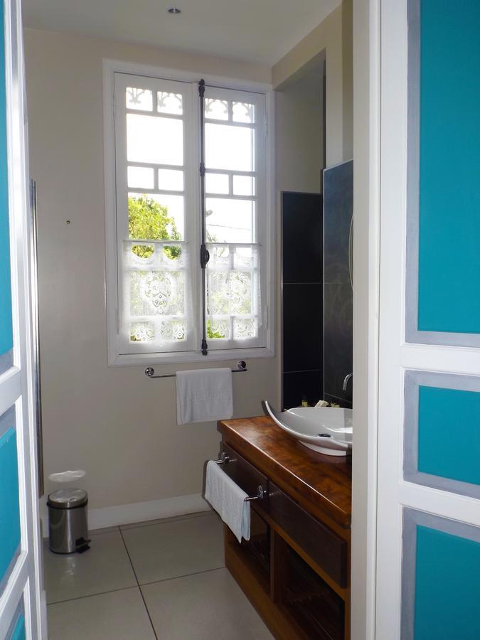 Villa Angelique - Hotel Classe Monument Historique サン＝ドニ エクステリア 写真