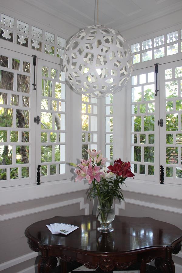 Villa Angelique - Hotel Classe Monument Historique サン＝ドニ エクステリア 写真